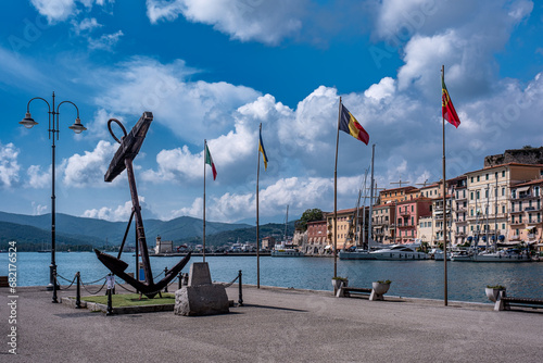 Isola d'Elba, porto di Portoferraio photo