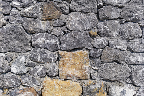 Building wall with rocks