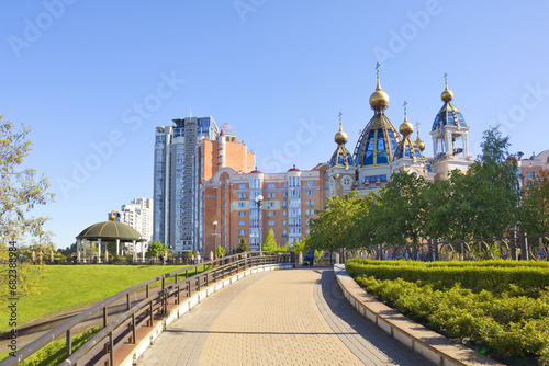 Church of the Nativity of Christ in Kyiv, Ukraine photo