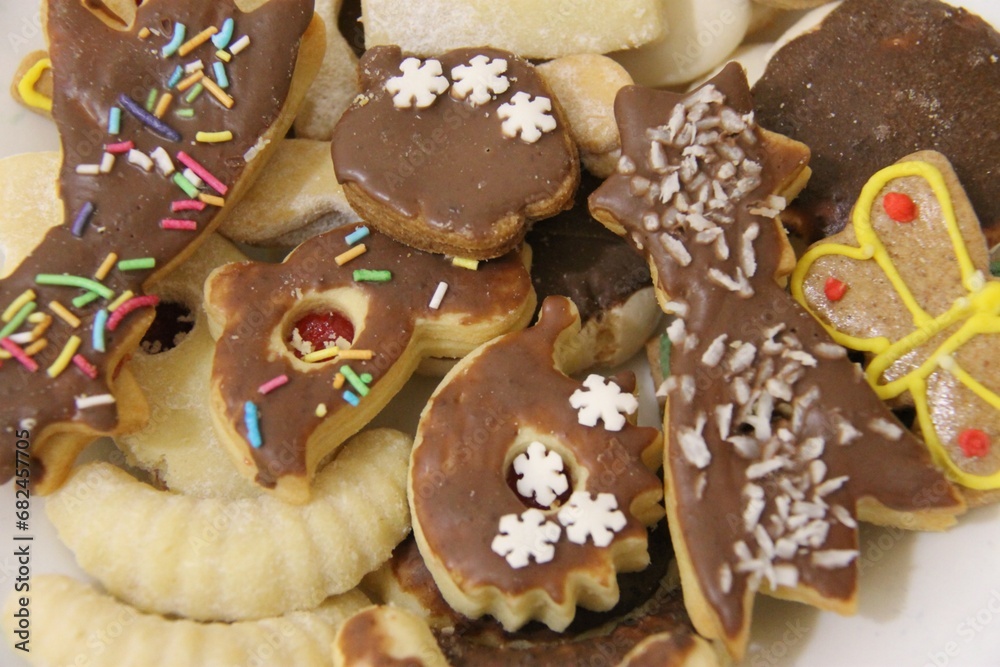 Fototapeta premium Linzer cookies, Christmas candy on a table, decorated