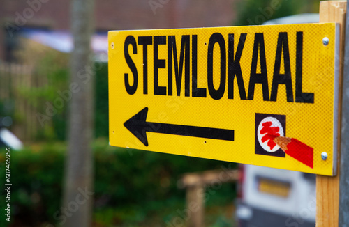 Sign referring to the polling station for municipal elections in the Netherlands. Voting office.