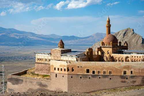 Ishak Pasha Palace ( Turkish : Ishak Pasa Sarayi )  is a semi-ruined palace and administrative complex located in the Dogubeyazit district of Agri province of eastern Turkey. photo