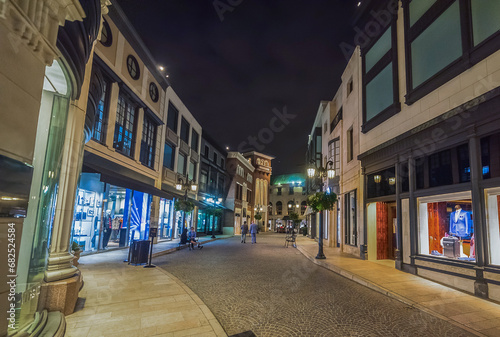 Foto Boutiques in Rodeo Drive