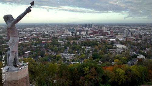 vulcan statue over birmingham alabama