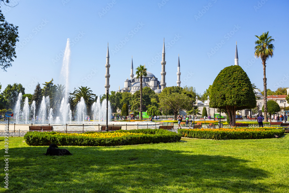 Beautiful view of the exterior of the Blue Mosque, Sultanahmet Camii, in Istanbul from Saltanahmet Park