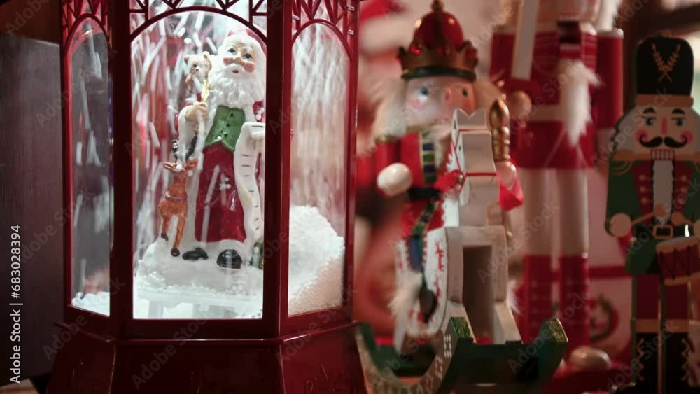 Cena de objetos decorativos para natal simulando neve com papai noel, festas de fim de ano, datas comemorativas