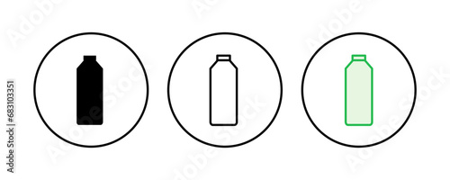 Bottle icon set. bottle vector icon