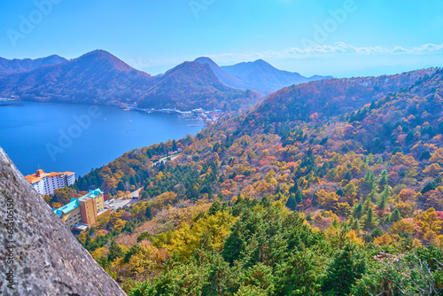 秋の群馬県 榛名湖西側にある硯岩(すずりいわ)から南側の眺望(榛名湖,天目山など) photo