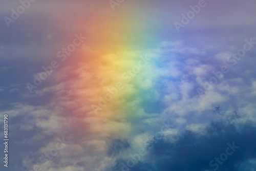 伊豆大島の海上に現れた美しい彩雲。東海汽船東京湾〜伊豆諸島航路のさるびあ丸船上にて。 2023年11月1日〜5日撮影。 水中写真。Beautiful colored rainbow clouds appeared over the sea at Izu Oshima.On board the ship Sarubia Maru on Tokai Kisen's Tokyo Bay to