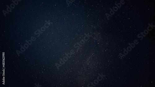 冬の空に浮かぶ満天の星空 photo