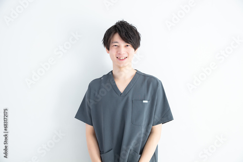 爽やかな笑顔の整体師　A chiropractor with a refreshing smile