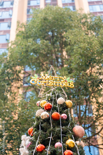 Christmas decoration tree prepared by the community property company