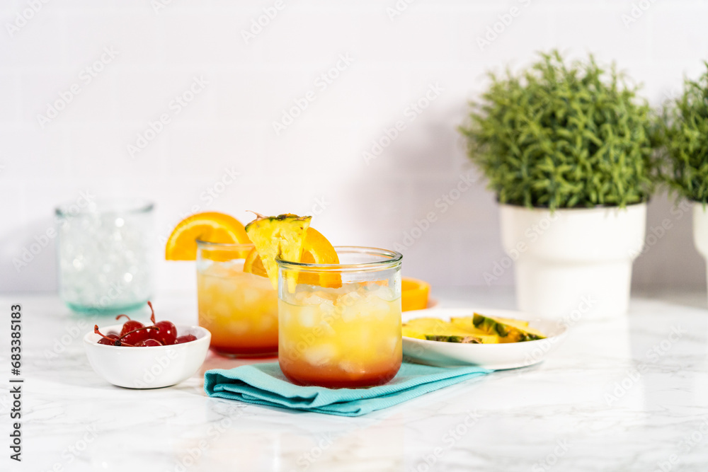 Fototapeta premium Sunset cocktail