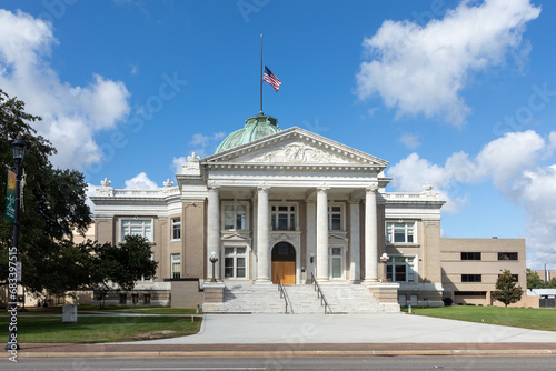 historic parish court house in Lake Charles, Louisiana
