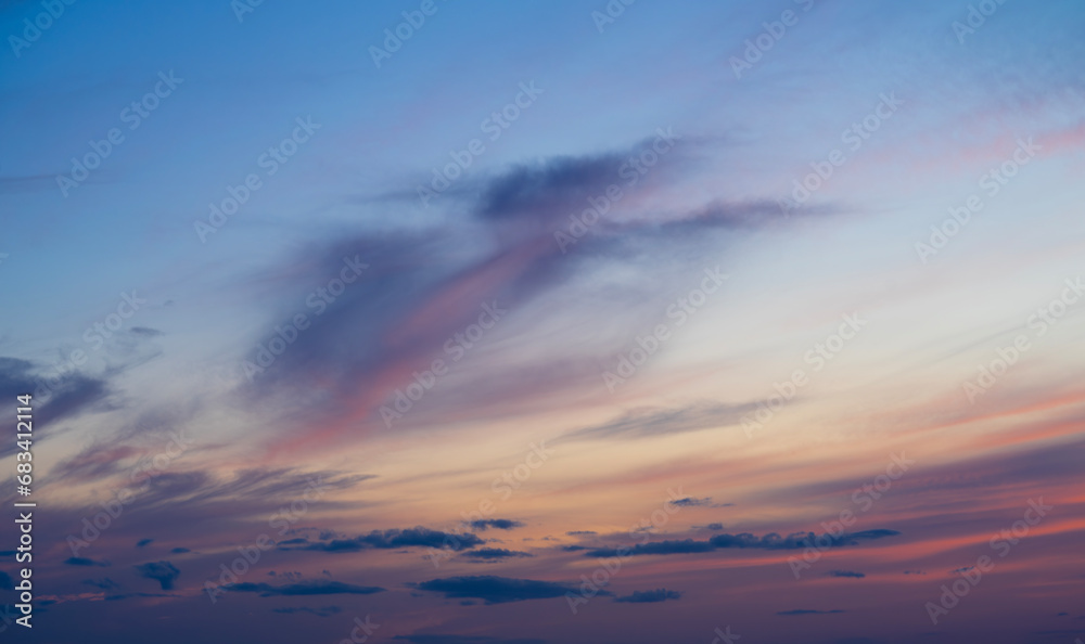 Obraz premium Red and blue colored dramatic sunset sky.