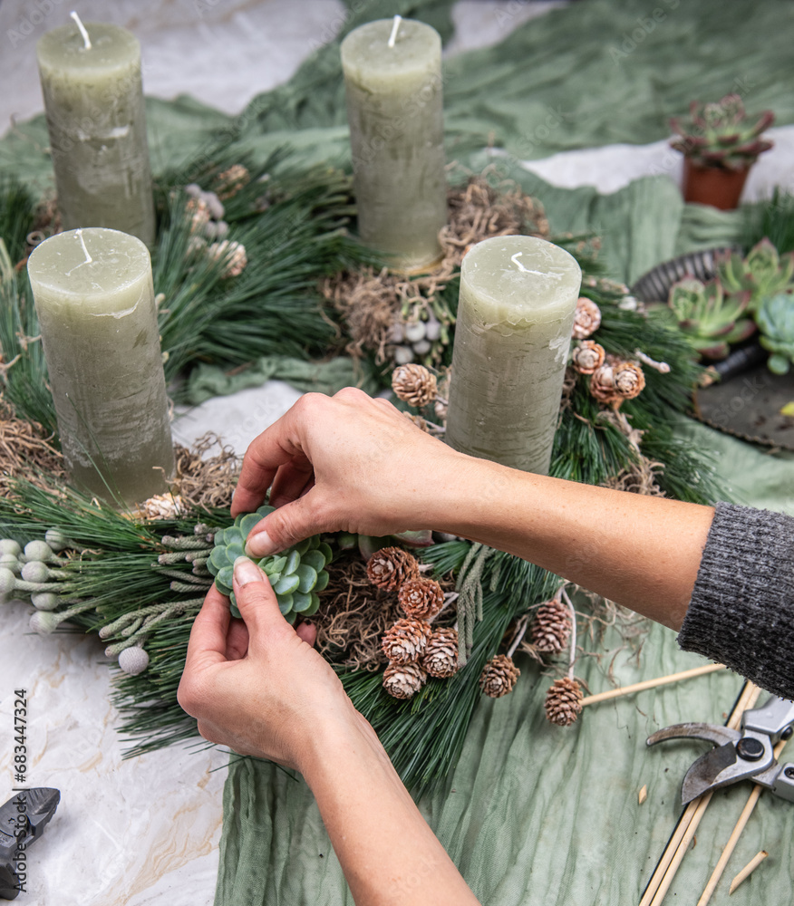 Holzwürfel 10 Cm Kreuz Kranz Bastelrahmen 38cm Aus Flachdraht – Für Stechpalme, Weihnachtsdeko, DIY-Projekte Metallrahmen Zum Basteln Von Kreuzen