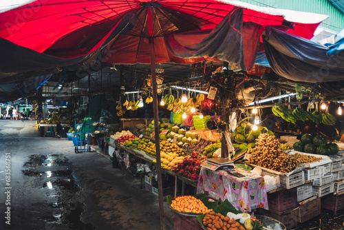 Obststand auf einem asiatischen Markt  photo