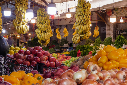 Cuadro en lienzo Auf dem Markt in Amman der Hauptstadt von Jordanien