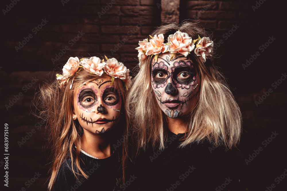 mom daughter face paint for festive scary halloween party flowers