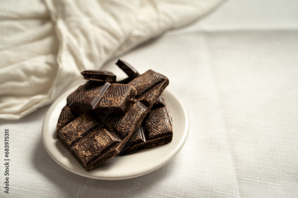 Raw dark chocolate cocoa ingredient