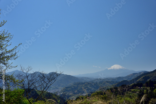 絶景富士山と新緑の高松山