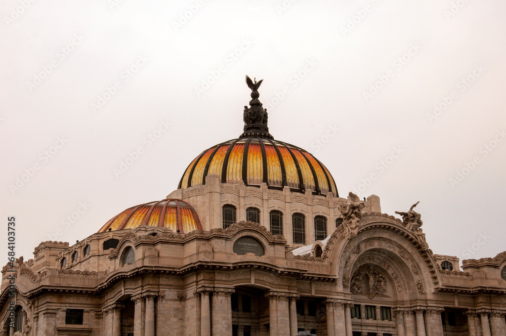 Obraz premium Palace of Fine Arts close up photo in Mexico City