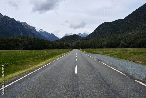 road to the mountains in new zealand © Nicolas