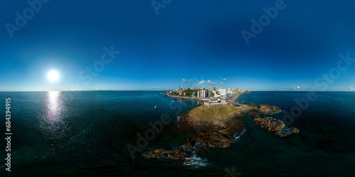 Vista Aérea e, 360 graus do Farol da Barra na cidade de Salvador, Bahia, Brasil