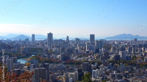 見立山から見える広島市中区の風景と瀬戸内海に浮かぶ宮島などの島々  4K  2023年11月26日 photo