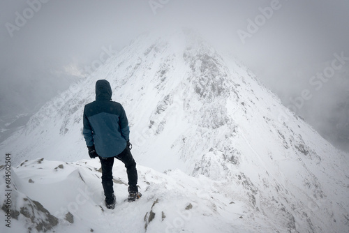 Widok na zimową Szpiglasową Przełęcz w Tatrach Wysokich. © Blaszko