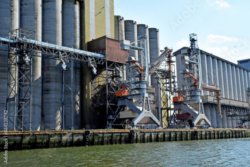 Rouen, France - june 13 2023: silo © PackShot