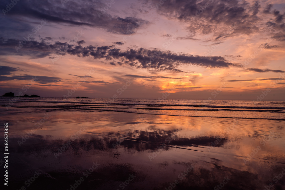 sunset over the lakshadweep seascape
