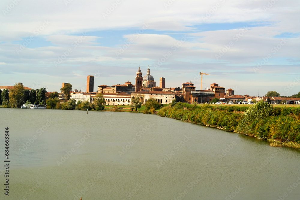 Obraz premium View over the city of Mantua, Lombardy, Italy