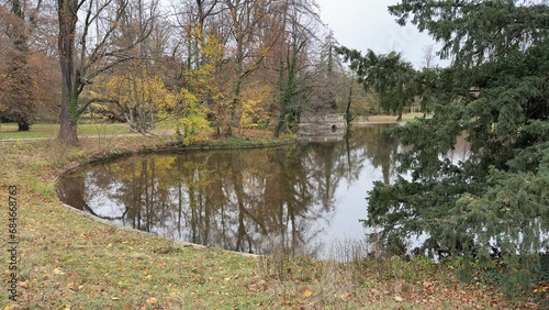 Fototapeta Naklejka Na Ścianę i Meble -  Beautiful park in Strasbourg France with lake and forest