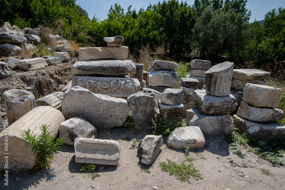 Stratonikeia Ancient City. Stratonikeia, in Muğla; It is in Eskihisar Village, 7 kilometers west of Yatağan. From the Late Bronze Age to the present day, it has been the scene of uninterrupted settle Stratonikeia Ancient City. Stratonikeia, in Muğla; It is in Eskihisar Village, 7 kilometers west of Yatağan. From the Late Bronze Age to the present day, it has been the scene of uninterrupted settle