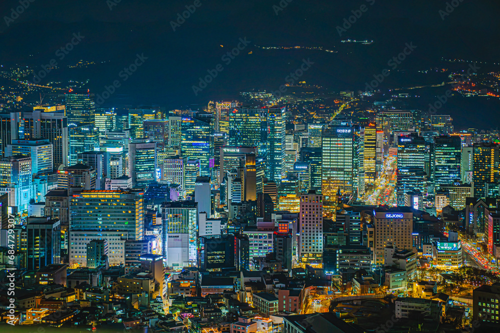 Fototapeta premium A view of Seoul city beautifully lit up at night.