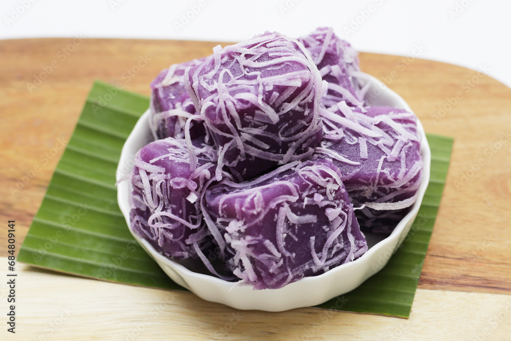 Fototapeta premium Steam purple sweet potato cake. Thai Desserts.
