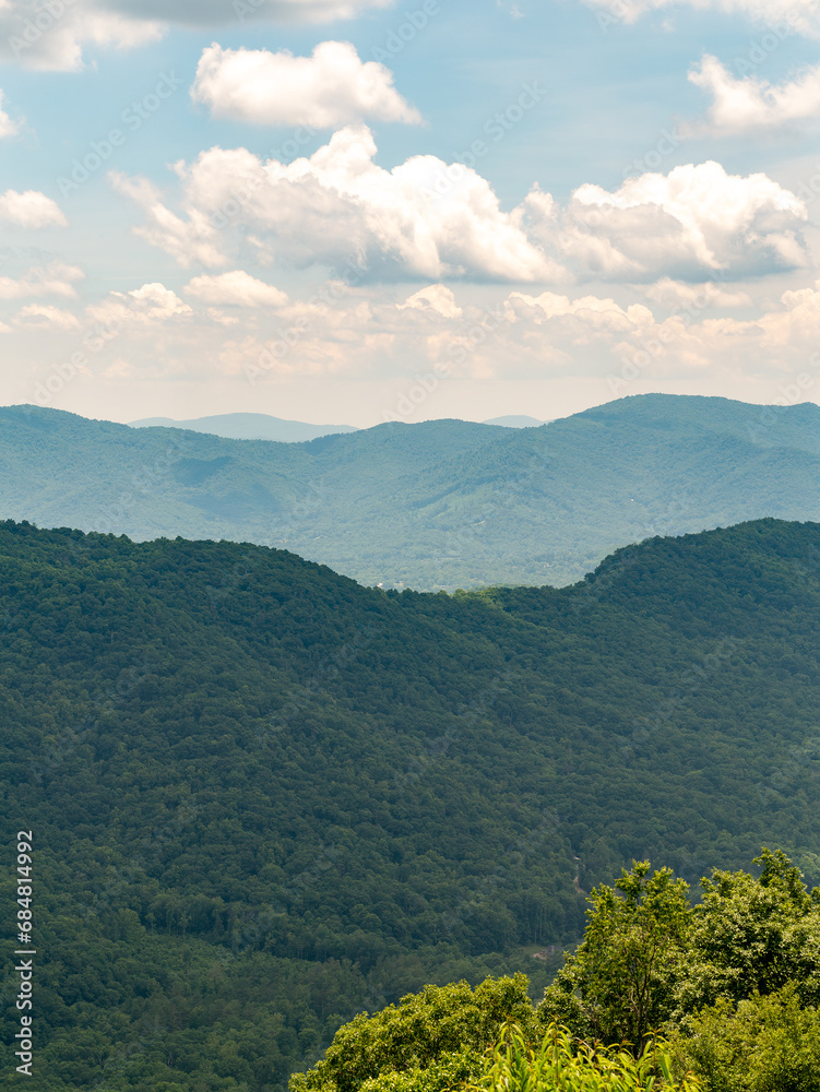 Naklejka premium Smoky Mountains, Appalachian Mountains, Beautiful Landscape of Trees and Sky During Summer in the Eastern United States 19