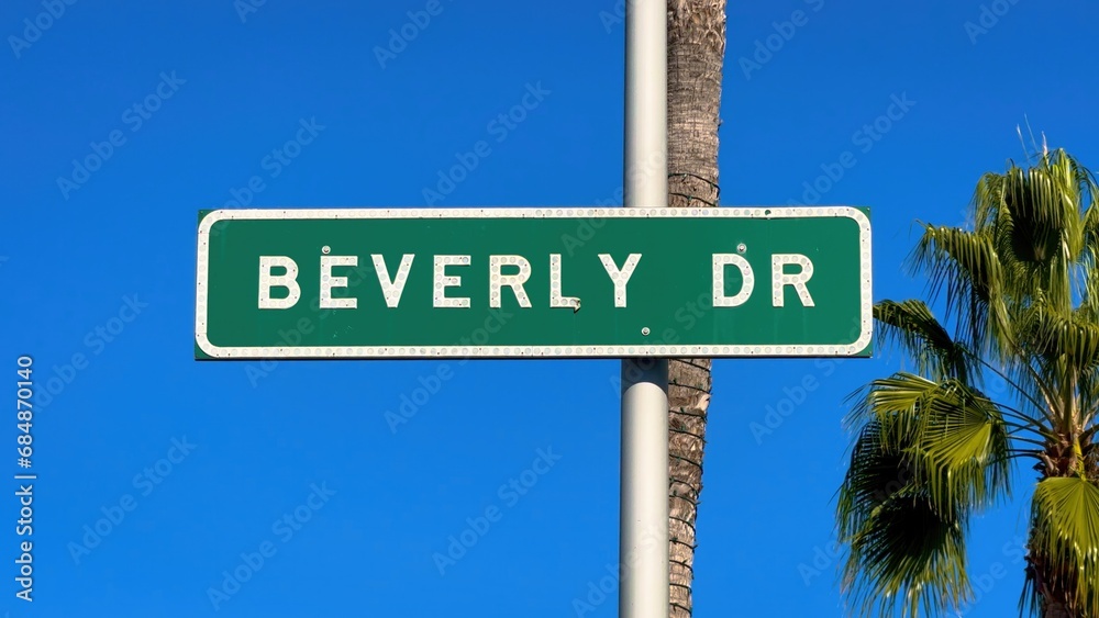 Fototapeta premium Beverly Drive street sign in Beverly Hills - travel photography