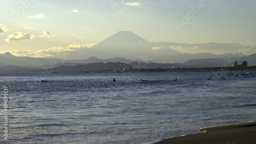 富士山と湘南海岸の風景