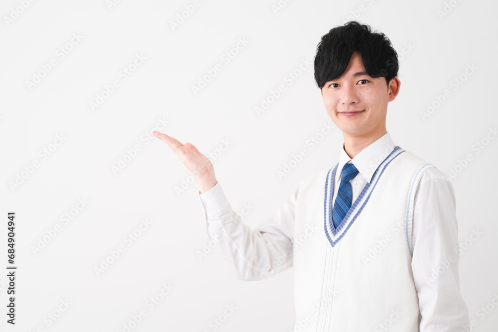 学生服を着ている若い男性 学生イメージ 学生服を着ている若い男性 学生イメージ