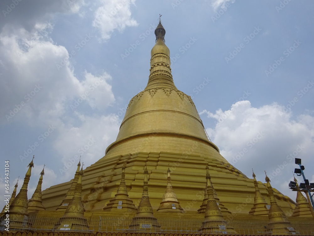Fototapeta premium シュエモードーパゴダ ミャンマー・バゴー(ペグー)
