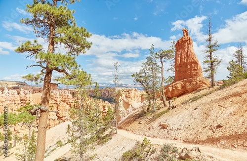 Hiking the Peekaboo Loop Trail in Bryce Canyon National Park
