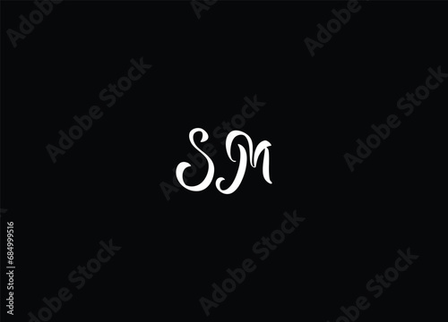 SM letetr logo design and initial logo