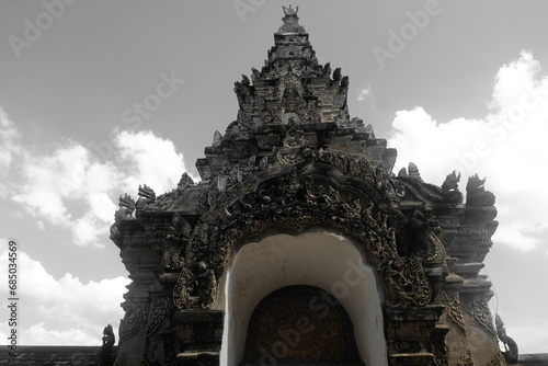 The top of the arch at Wat Phra That Lampang Luang