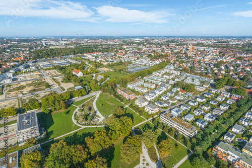 Ausblick auf den Sheridan-Park im Stadtteil Pfersee in Augsburg in Schwaben