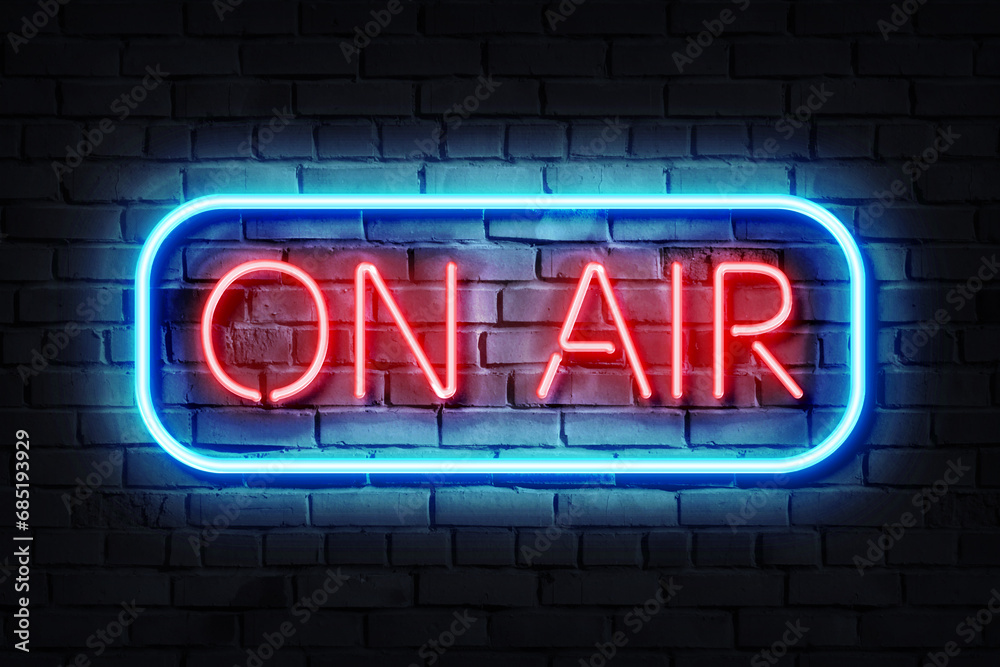 Obraz premium On Air Neon Sign on a dark wall
