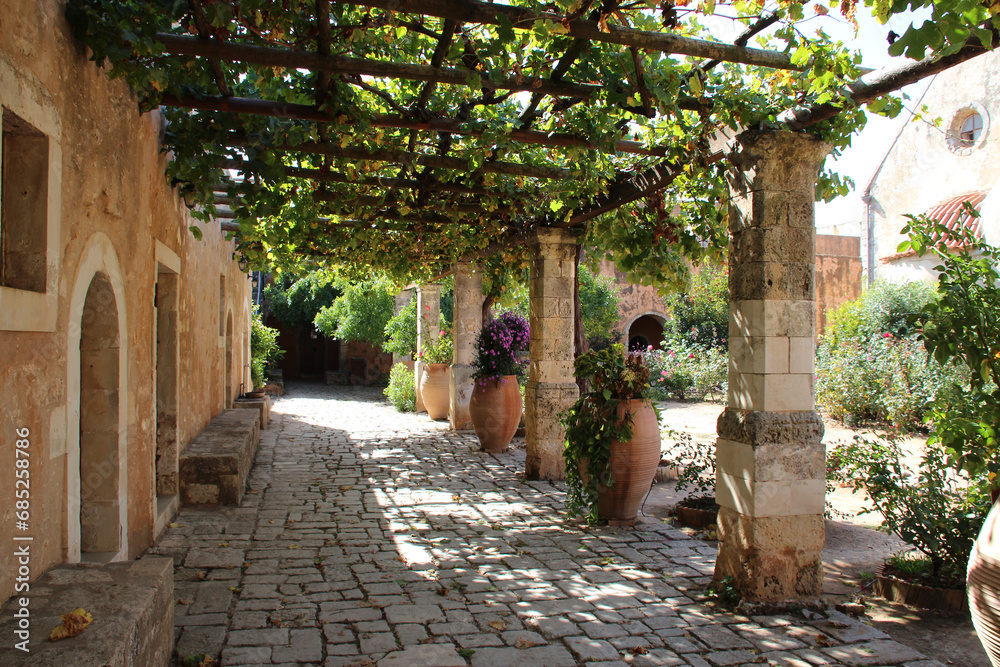 Obraz premium commons in an orthodox monastery (arkadi) in crete in greece