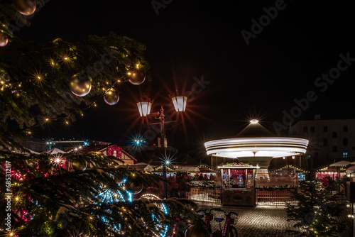 christmas market in Gdansk at night
