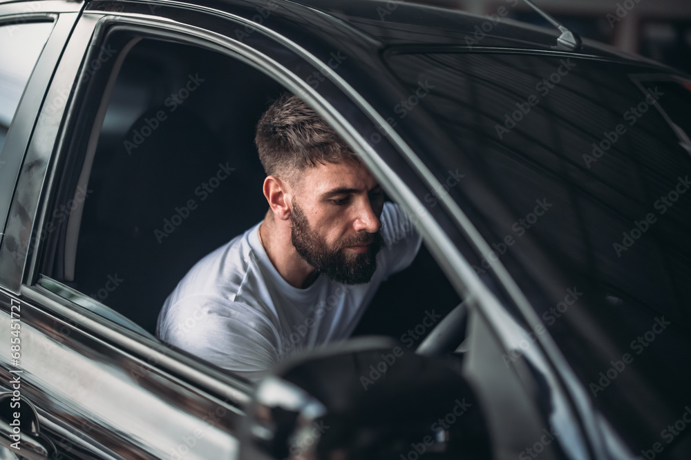 Auto mechanic analyze, troubleshoot, address coolant, heater, engine, electrical issues for safety. Auto mechanic analyze, troubleshoot, address coolant, heater, engine, electrical issues for safety.